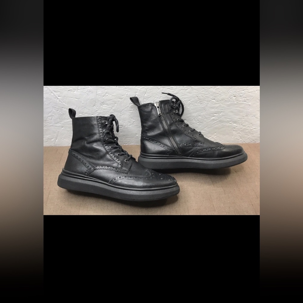Karl Lagerfeld Paris Men's Combat Boots Brogue Wingtip Black Leather Size 9